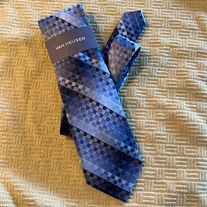 Van Heusen Tie
